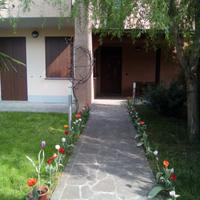Casa con capannone annesso