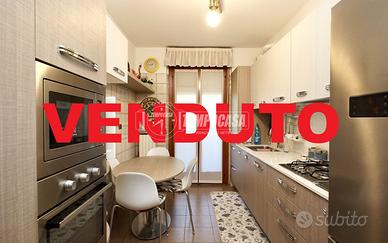 3 LOCALI CON BOX!!