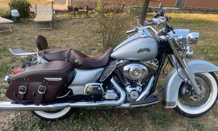 Harley-Davidson Touring Road King - 2011