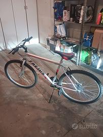 bicicletta da strada 