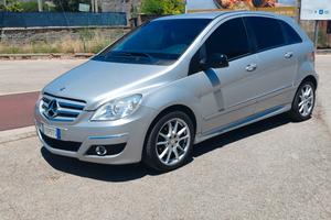Mercedes b180 2009
