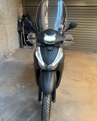 Honda SH 300i Sport ABS 2018 - 18.619km - perfetto