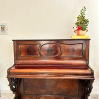 Pianoforte verticale W. Biese