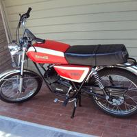 Moto Benelli 48