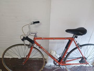 Bicicletta Corsa sportiva 