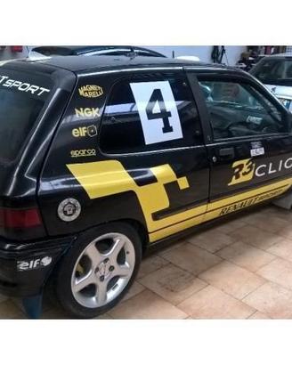 clio una 1.8  16v e una da gara