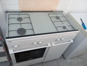 Cucina con bombola DeLonghi