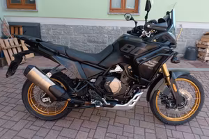 voge 800 rally 
