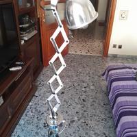 Lampada da terra estensibile acciaio alt. max 220c