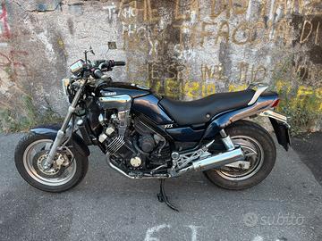 Yahama FZX 750