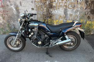 Yahama FZX 750