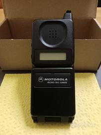 Telefono cellulare ETACS Motorola Microtac Cassic