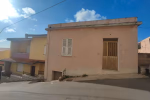 Villacidro - Indipendente al piano terra