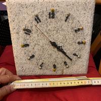 Orologio artigianali in pietra