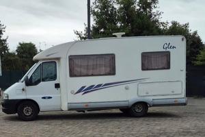 Camper semi integ. Mc Louis - Glen 262 - Fiat D