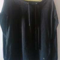 shirt nera con maniche