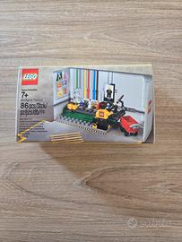 Lego Minifigure Factory
5005358