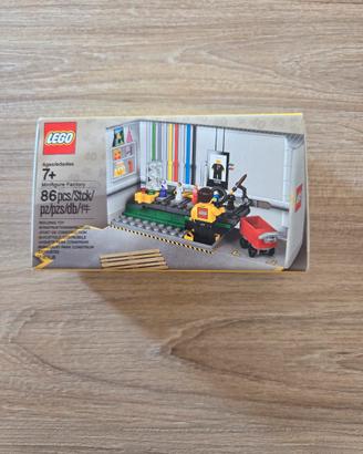 Lego Minifigure Factory
5005358
