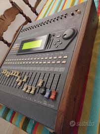 YAMAHA MIXER-Mixer 01 