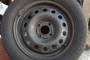 4 Cerchioni in ferro 6Jx15H2 ET52,5-gomma195/60R15