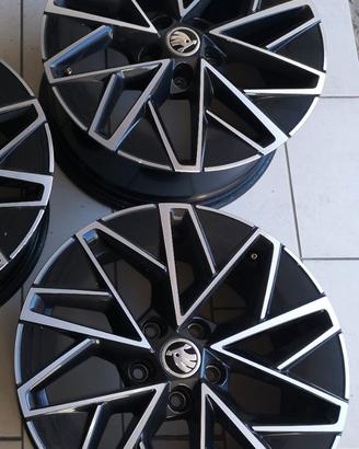 Coppia di cerchi SKODA Pulsar Aero da 17