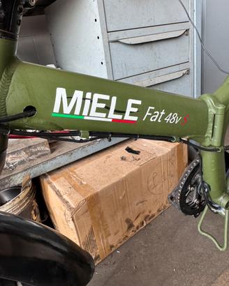 Bici elettrica miele