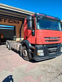 Iveco Stralis motrice 3 assi