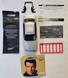 007 JAMES BOND CORGI BMW 750i