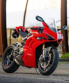Ducati  panigale v4 s