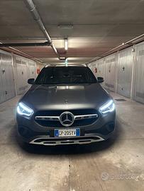 MERCEDES GLA 200D - 1 PROPRIETARIO