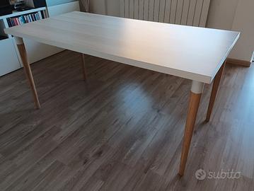Tavolo/Scrivania Ikea