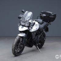 TRIUMPH Tiger 800