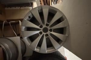 Cerchi in lega originali da 17 wv