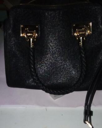 borsa più tracolla della Guess 