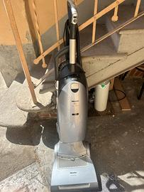 Aspirapolvere Miele