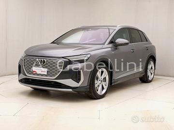 AUDI Q4 e-tron - Q4 45 e-tron quattro S line editi