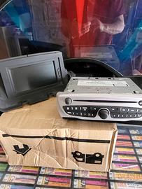 RADIO CON CD E NAVIGATORE 