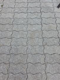 35 mq autobloccanti 8 cm spessore