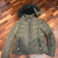 giubotto con cappuccio