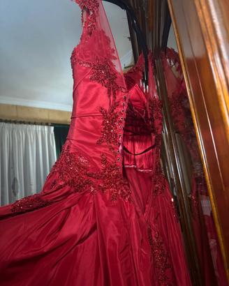 Abito da cerimonia rosso sartoriale su misura