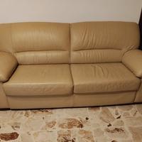 divano in vera pelle