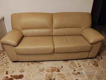 divano in vera pelle