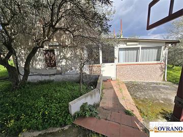 MONREALE: VILLETTA CON AMPIO SPAZIO ESTERNO
