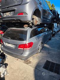 MERCEDES-BENZ Classe E DEL 2014 PER RICAMBI