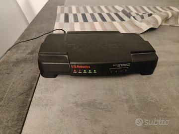 Usr 8200 USR Robotics Firewall/VPN/NAS

