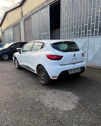 Renault Clio 1.5 Diesel anno 2019 (solo ricambi)