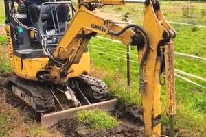 Mini escavatore komatsu pc14 r2