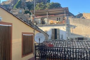 Casa singola nel pieno centro storico di