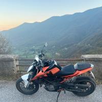 Ktm duke 125