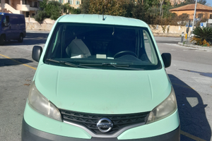 Nissan NV 200